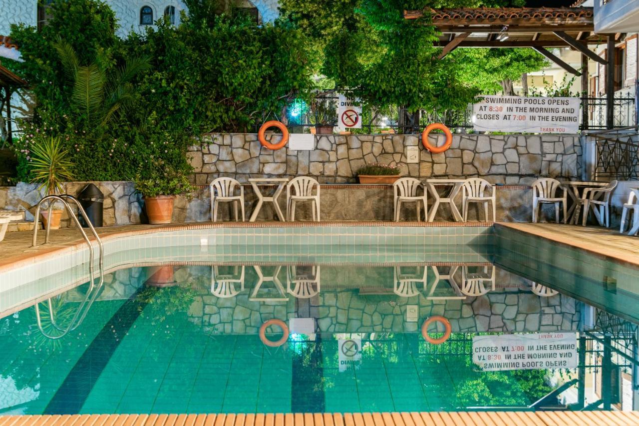 Hotel Sarikas Polychrono Extérieur photo